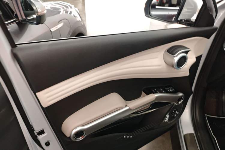 Used BYD Yuan PLUS 2024 Honor Edition 510KM Beyond Model
