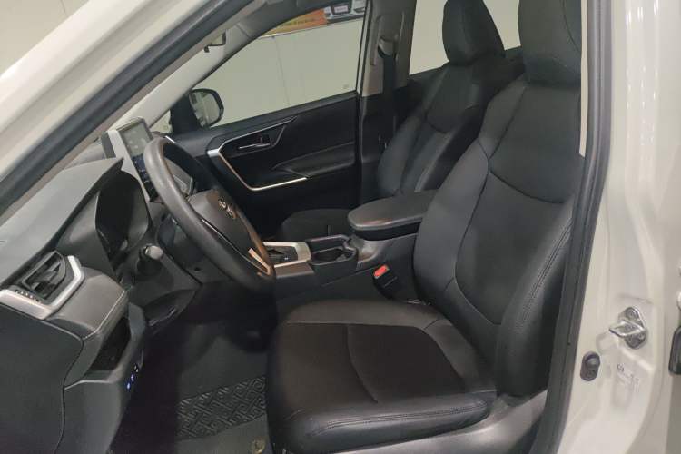 Used Toyota RAV4 2020 Dual-Engine 2.5L E-CVT Two-Wheel Drive Elite Edition
