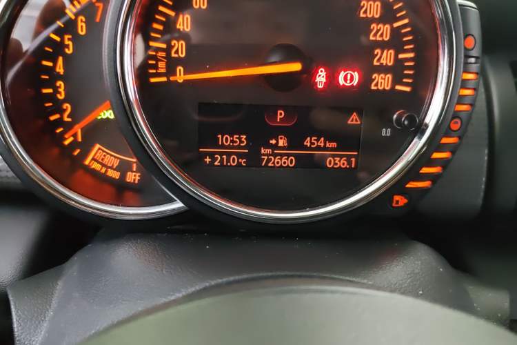 Used  MINI 2014 1.5T COOPER Fun
