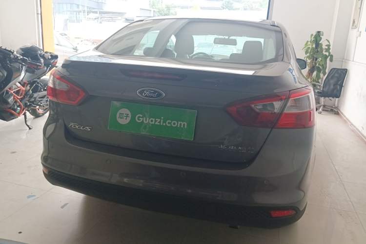 Used Ford Focus 2012 Sedan 1.6L Automatic Comfort Model
