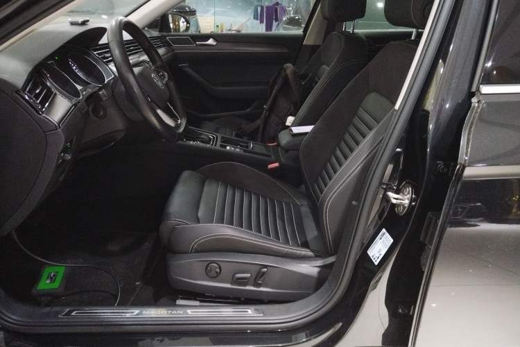 Used Volkswagen Magotan 2020 330TSI DSG Leading Model
