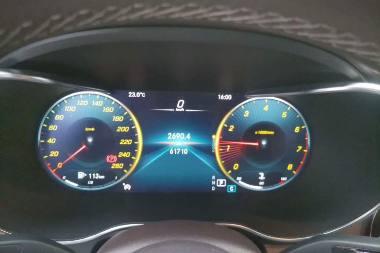 Used Mercedes-Benz GLC 2020 Facelift GLC 260 L 4MATIC Luxury Edition
