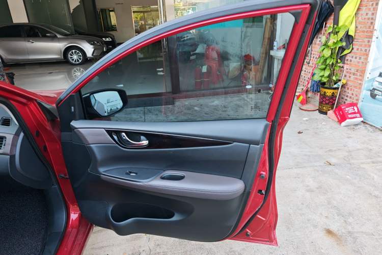 Used Nissan Tiida 2021 1.6L CVT Smart Drive Edition
