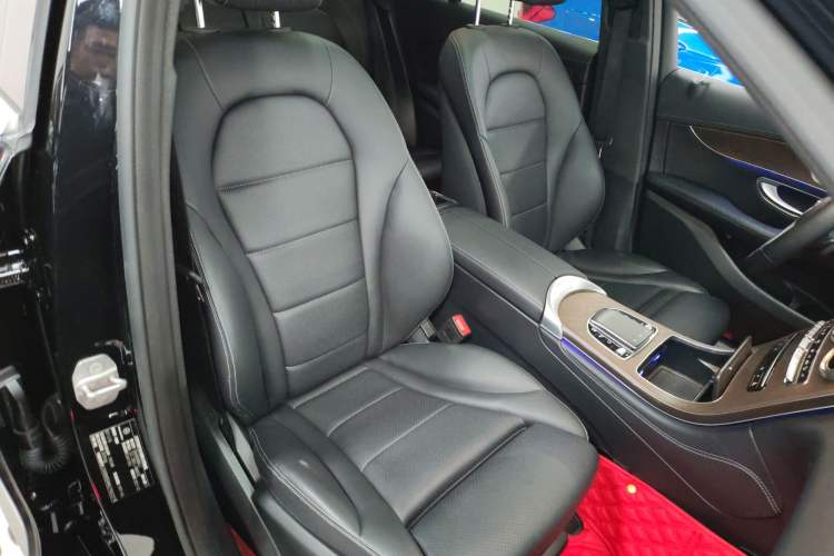 Used Mercedes-Benz GLC 2022 Facelift GLC 300 L 4MATIC Luxury Edition
