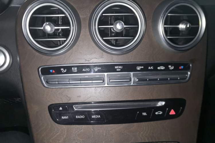 Used Mercedes-Benz GLC 2017 GLC 300 4MATIC Sport Edition
