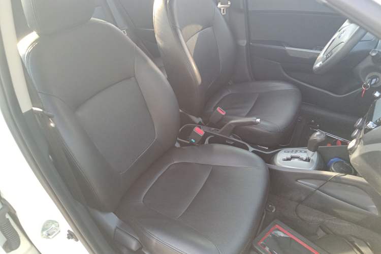 Used Kia K2 2015 Sedan 1.4L Automatic GLS
