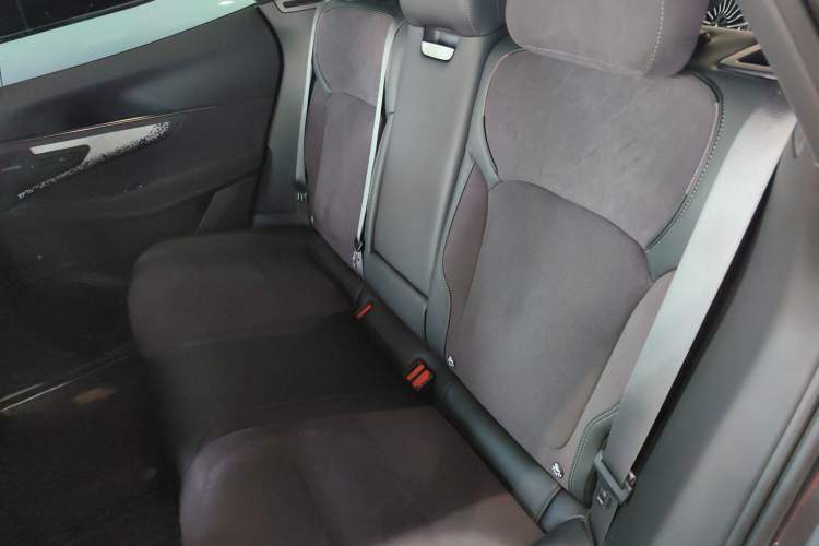 Used Lynk & Co 08 EM-P 2023 220 km Limited-Time Edition
