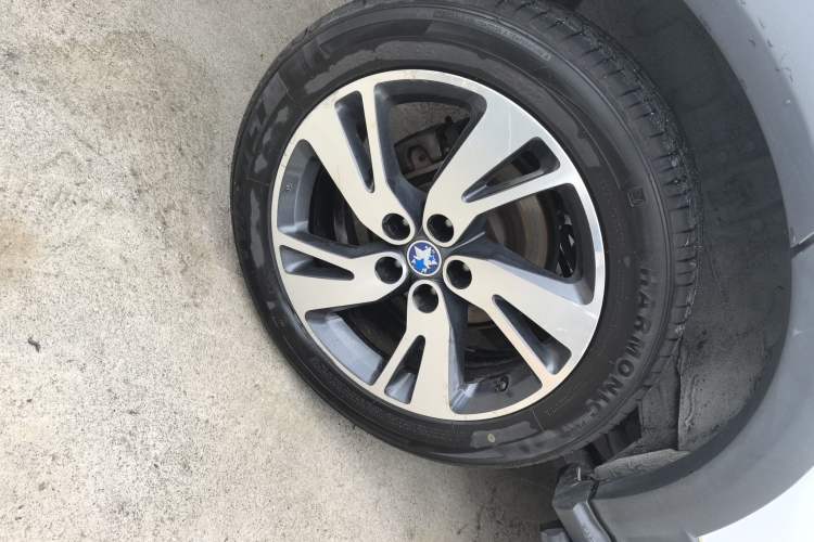 Used Venucia T70X 2015 2.0L CVT SmartFun Sport Edition