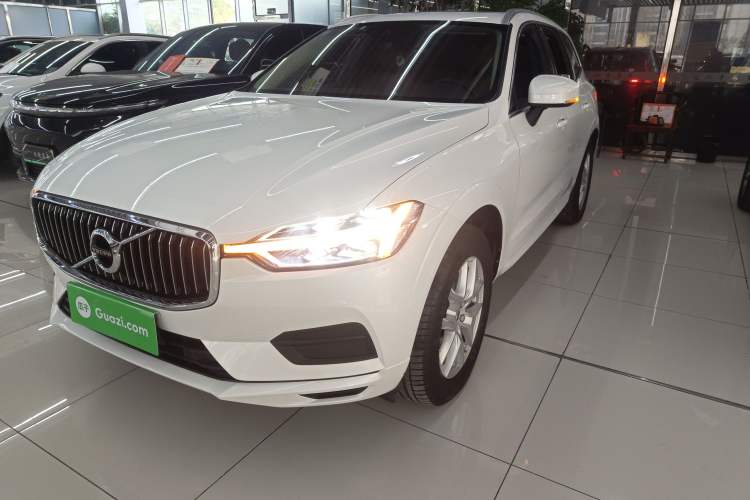 Used Volvo XC60 2019 T5 4x4 Smart Edition China VI Standard
