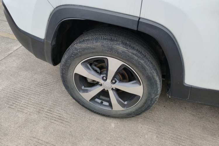 Used  Cherokee 2020 2.0T Two-Wheel Drive Leading Edition