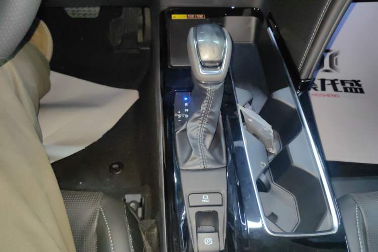 Used Toyota Camry 2024 Dual-Engine 2.5HG Prestige Edition
