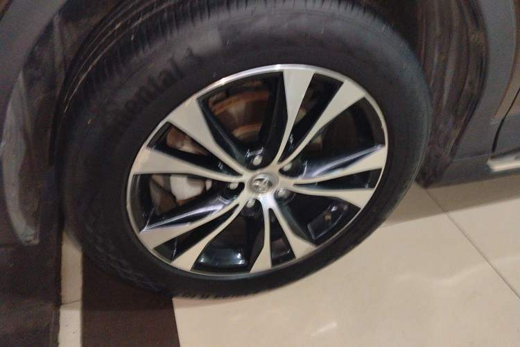 Used Toyota RAV4 2015 2.5L Automatic 4x4 Elite Edition
