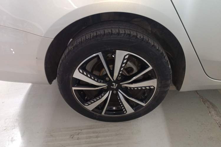 Used  ER6 2020 620 km Smart Edition
