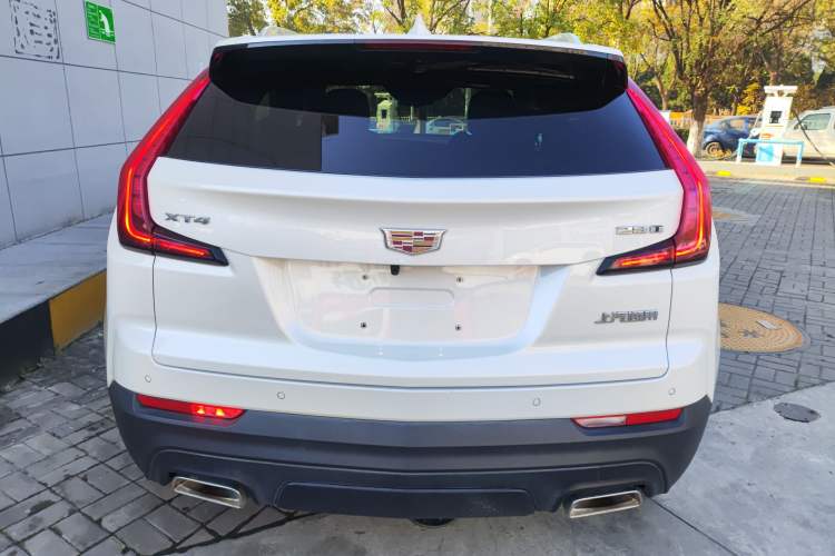 Used Cadillac XT4 2021 28T Two-Wheel Drive Tech Edition