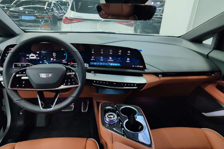 Used Cadillac OPTIQ 2024 Standard Range Version
