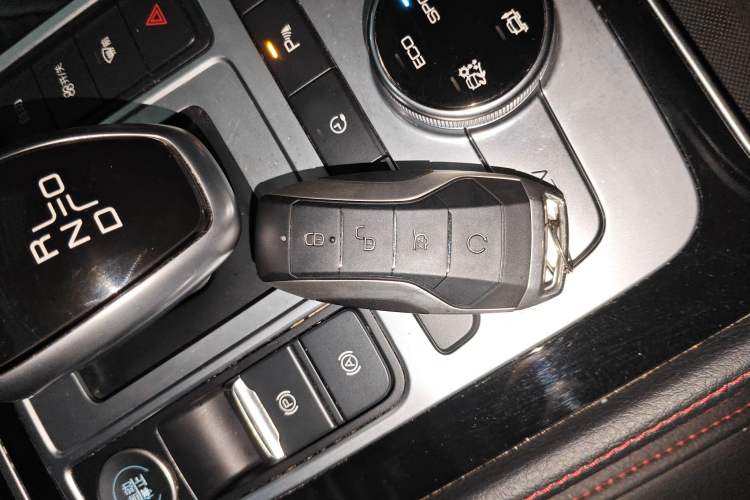 Used BYD Tang New Energy 2018 DM 2.0T All-Wheel Drive Smart Connectivity Luxury Model 7 Seats China V Emission Standard