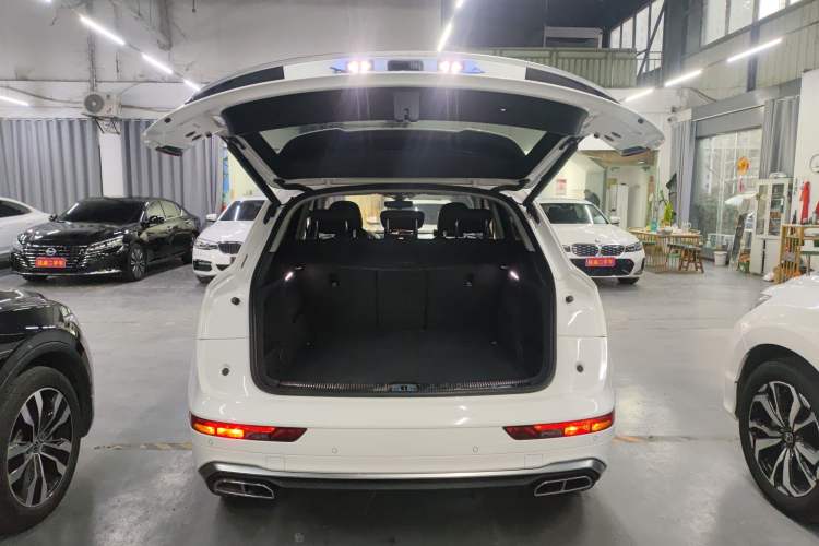 Used Audi Q5L 2021 40 TFSI Fashion Dynamic Model
