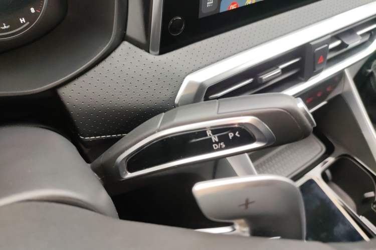 Used SAIC MAXUS G50 2023 PLUS 1.5T Automatic Escort Edition
