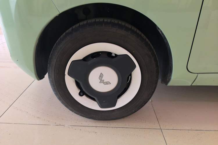 Used Wuling Hongguang MINIEV 2021 Macaron Premium Model – Lithium Iron Phosphate