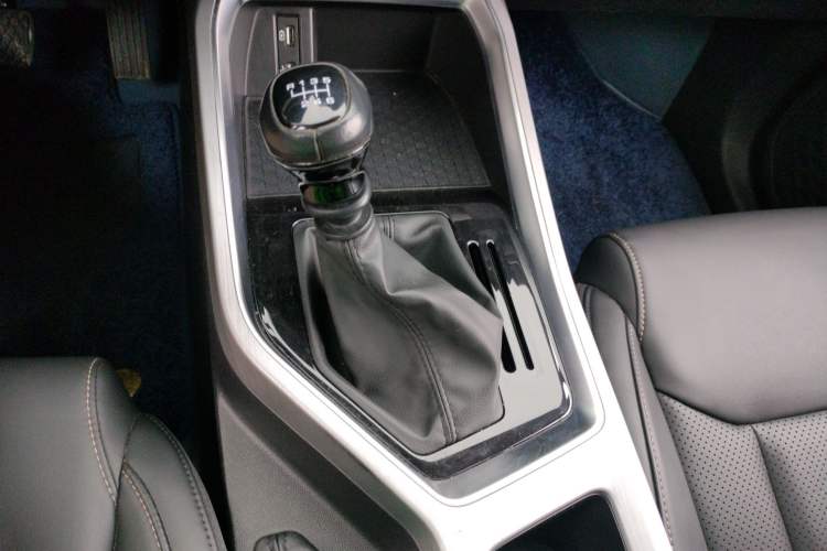 Used Wuling Jiachen 2022 1.5T Manual Comfort & Dynamic Version