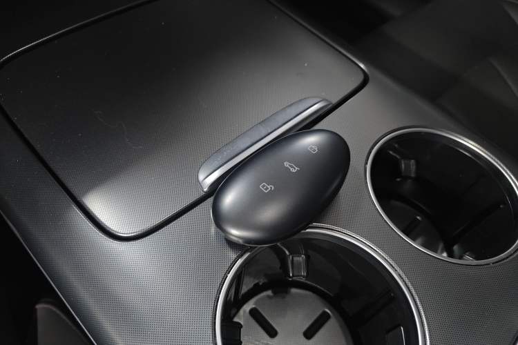 Used  F7 2023 Advanced Edition
