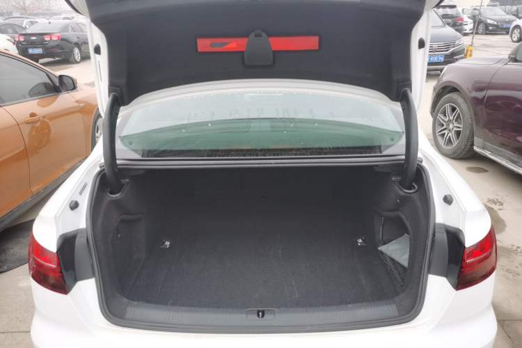 Used Audi A4L 2023 40 TFSI Fashion Dynamic Model
