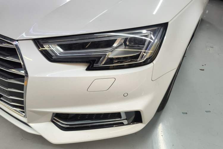 Used Audi A4L 2019 40 TFSI Ambition China VI
