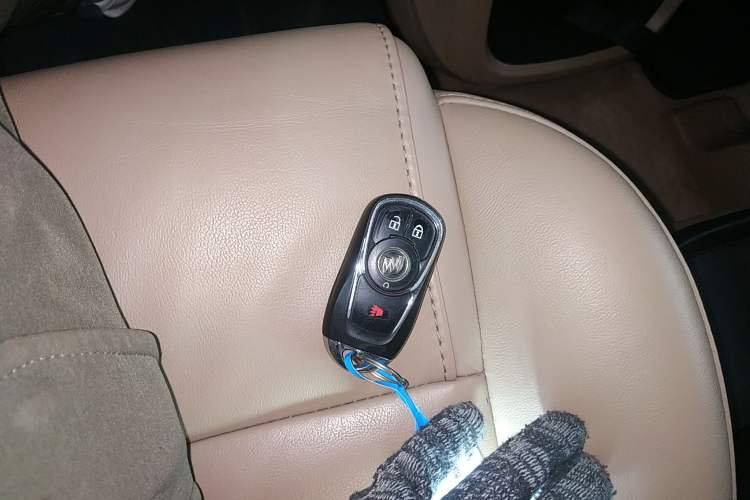 Used Buick GL8 2018 ES 28T Premium Model China VI Standard
