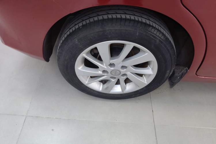 Used Nissan Tiida 2016 1.6L CVT Cool Dynamic Edition