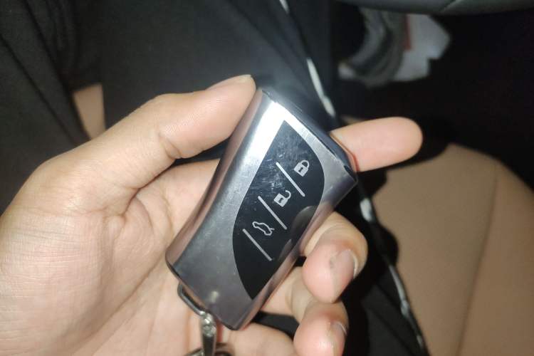 Used Lexus ES 2023 200 Excellence Edition
