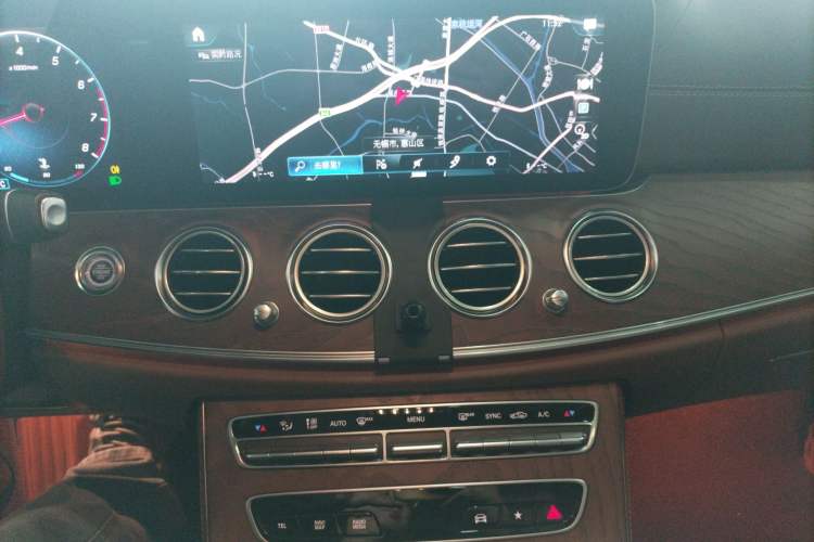 Used Mercedes-Benz E-Class 2021 E 300 L Stylish Model
