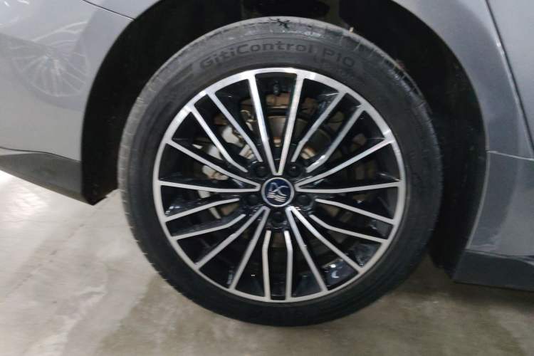 Used BYD Han 2023 EV Champion Edition 506KM Front-Wheel-Drive Premium Model
