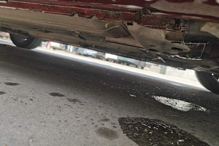 Used Nissan Tiida 2011 1.6L CVT Comfort Model
