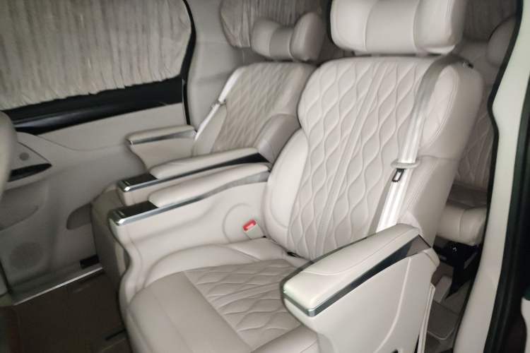 Used Buick GL8 2021 ES Landtrek 653T Comfort Edition
