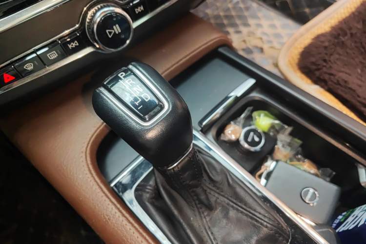 Used Volvo S90 2017 T4 Zhiyi Edition
