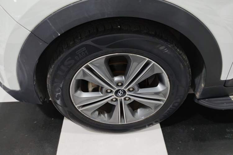 Used Hyundai ix25 2015 1.6L Automatic Two-Wheel Drive Smart GLS Trim
