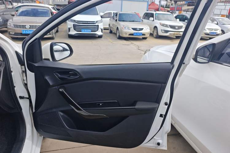 Used Baojun 310 2016 1.2L manual Comfort trim level
