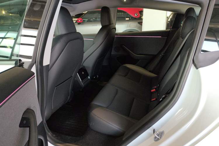 Used Tesla Model 3 2025 Rear-Wheel-Drive Version