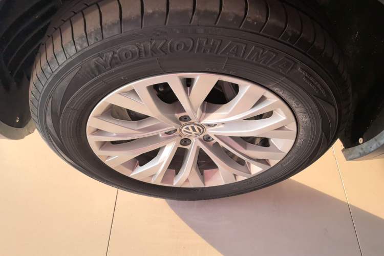 Used Volkswagen Touareg 2019 2.0 TSI Flagship Edition China VI