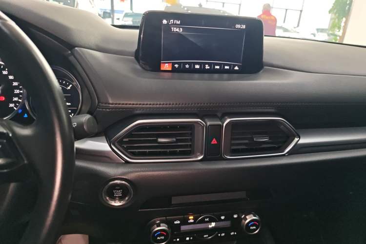 Used Mazda CX-5 2021 2.0L Automatic Two-Wheel Drive Smart Version
