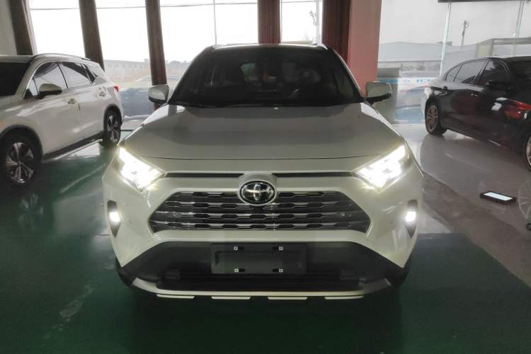 Used Toyota RAV4 2024 2.0L CVT Two-Wheel Drive Fashion Plus Edition