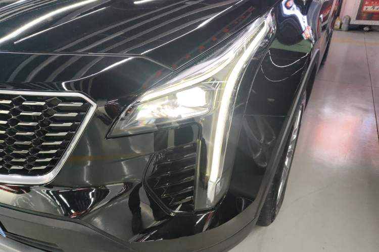 Used Cadillac XT4 2023 28T Two-Wheel-Drive Luxury Version