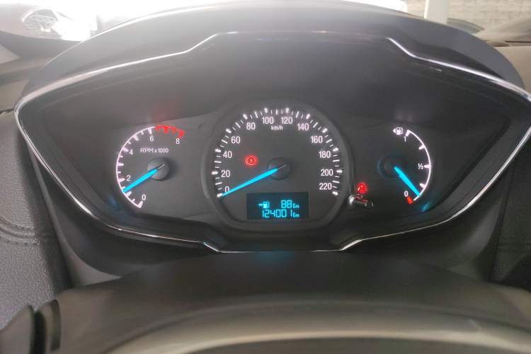 Used Ford Escort 2015 1.5L Manual Fashion Edition
