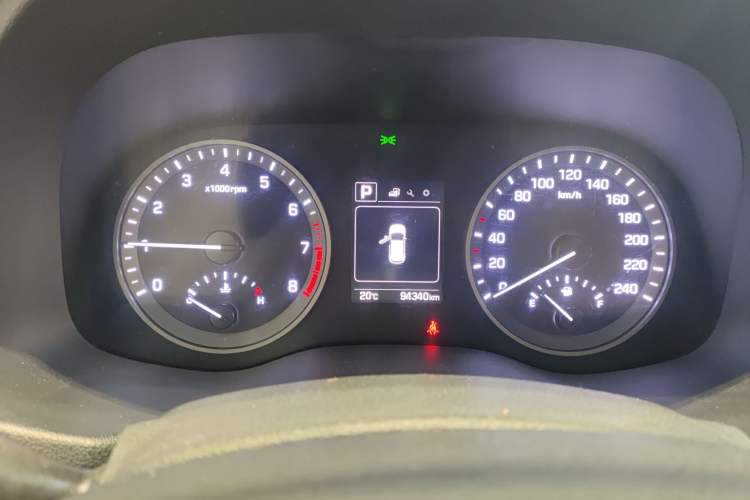 Used Hyundai Tucson 2018 1.6T Dual-Clutch Two-Wheel Drive 15th Anniversary Special Edition