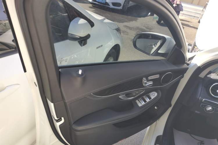 Used Mercedes-Benz C-Class 2017 Facelift C 200 L Sport Edition