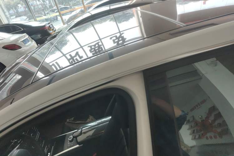 Used Mercedes-Benz E-Class 2015 Facelift E 200 L Sport Edition
