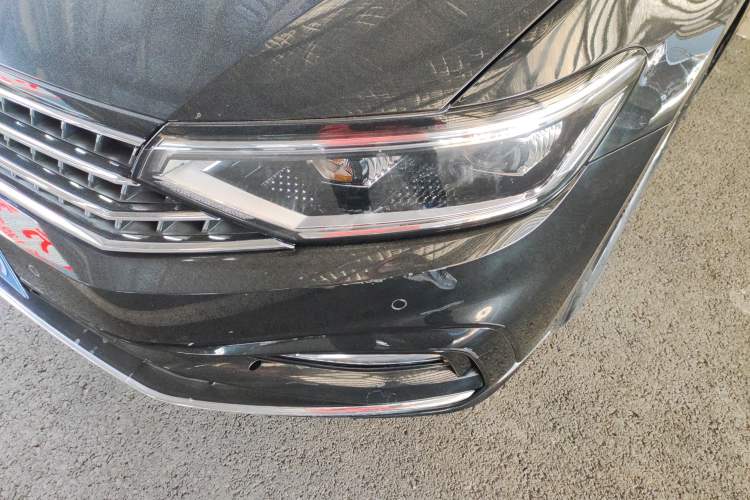 Used Volkswagen Magotan 2025 Zhongxiang Version 280TSI DSG Comfort Edition
