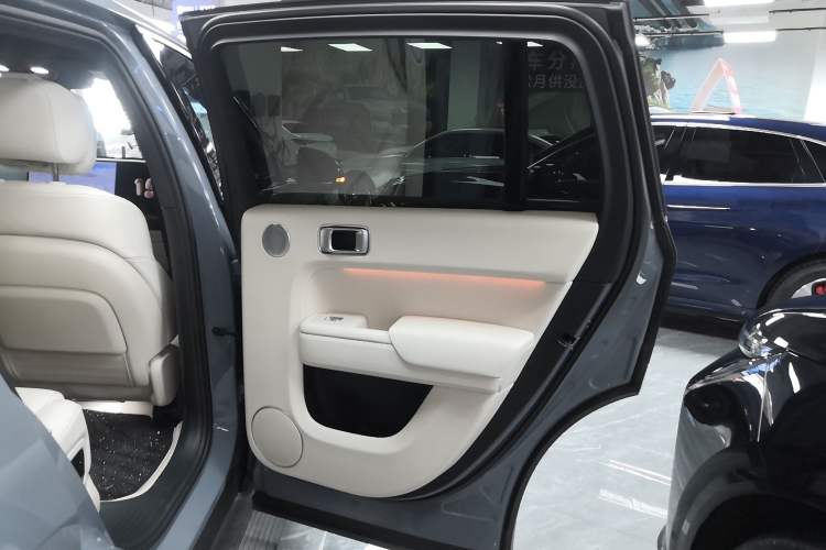 Used Li Auto L7 2025 Max Smart Refresh Edition
