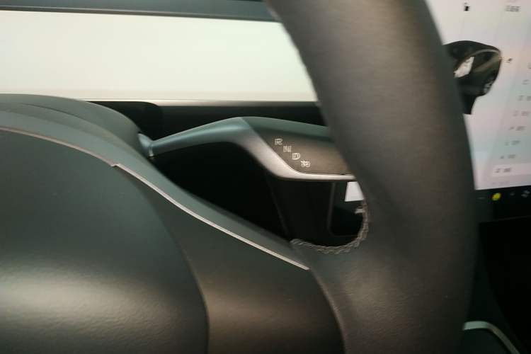 Used Tesla Model Y 2021 Standard Range Rear-Wheel Drive Version