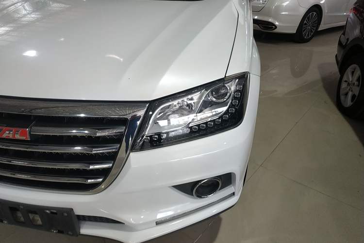 Used Haval H2 2017 Red-Label 1.5T Manual Two-Wheel-Drive Elite Model
